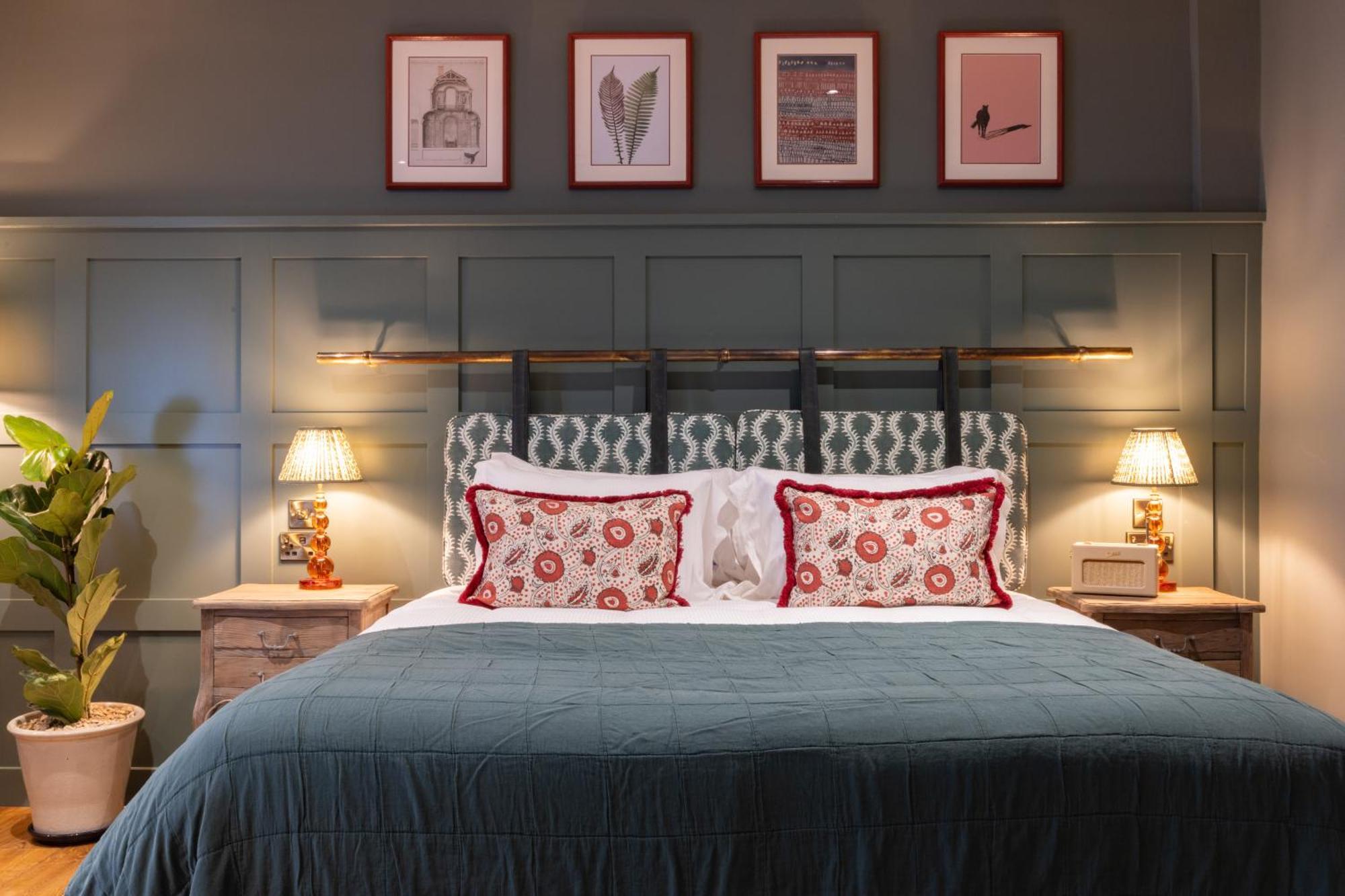 The Coat And Bear - A Heartwood Inn Ньюбері Екстер'єр фото