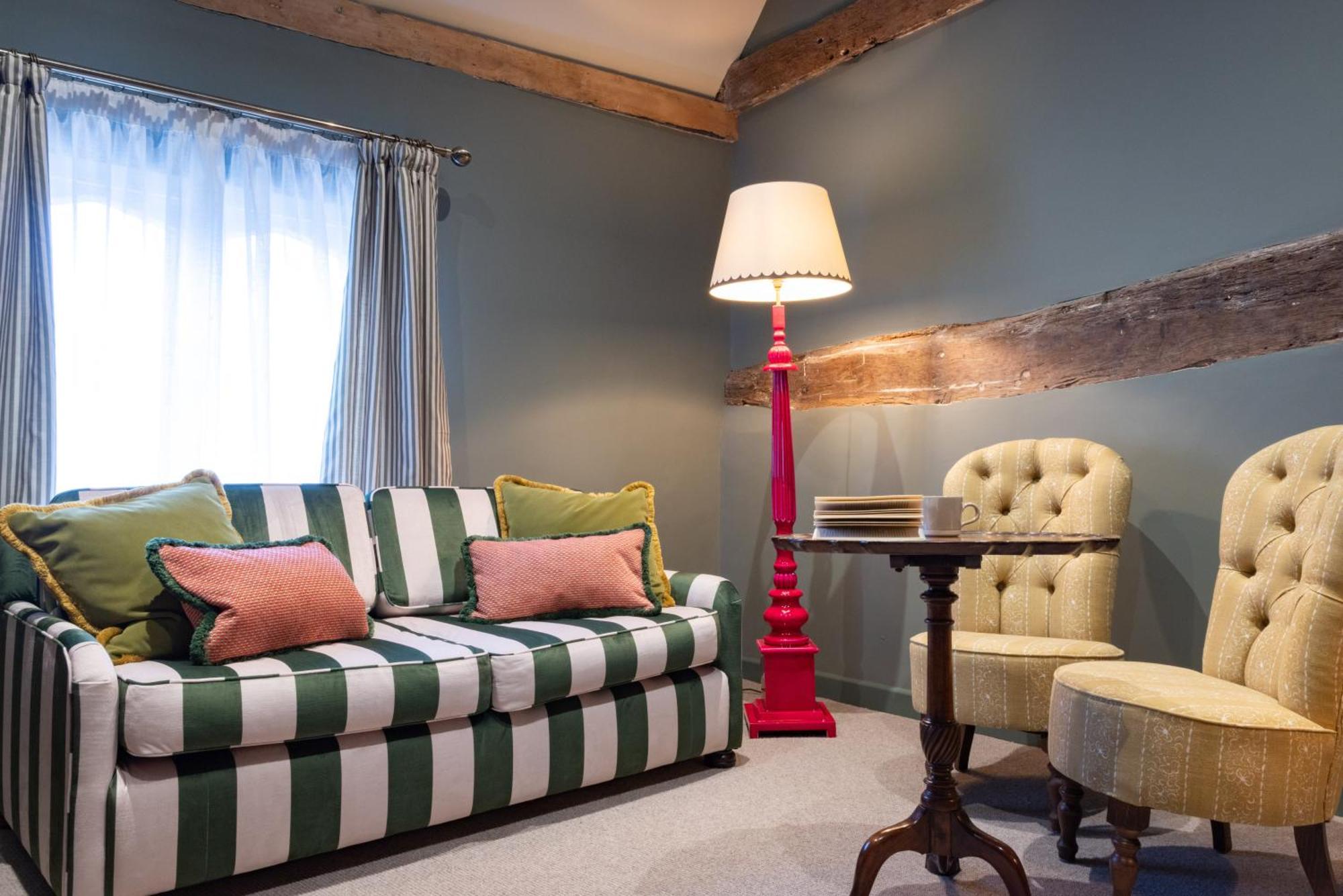 The Coat And Bear - A Heartwood Inn Ньюбері Екстер'єр фото
